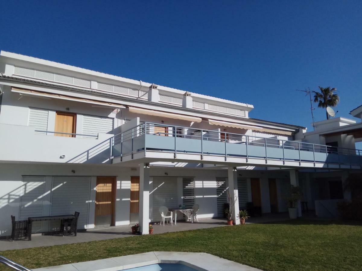 דירות Cozy Loft טורמולינוס מראה חיצוני תמונה